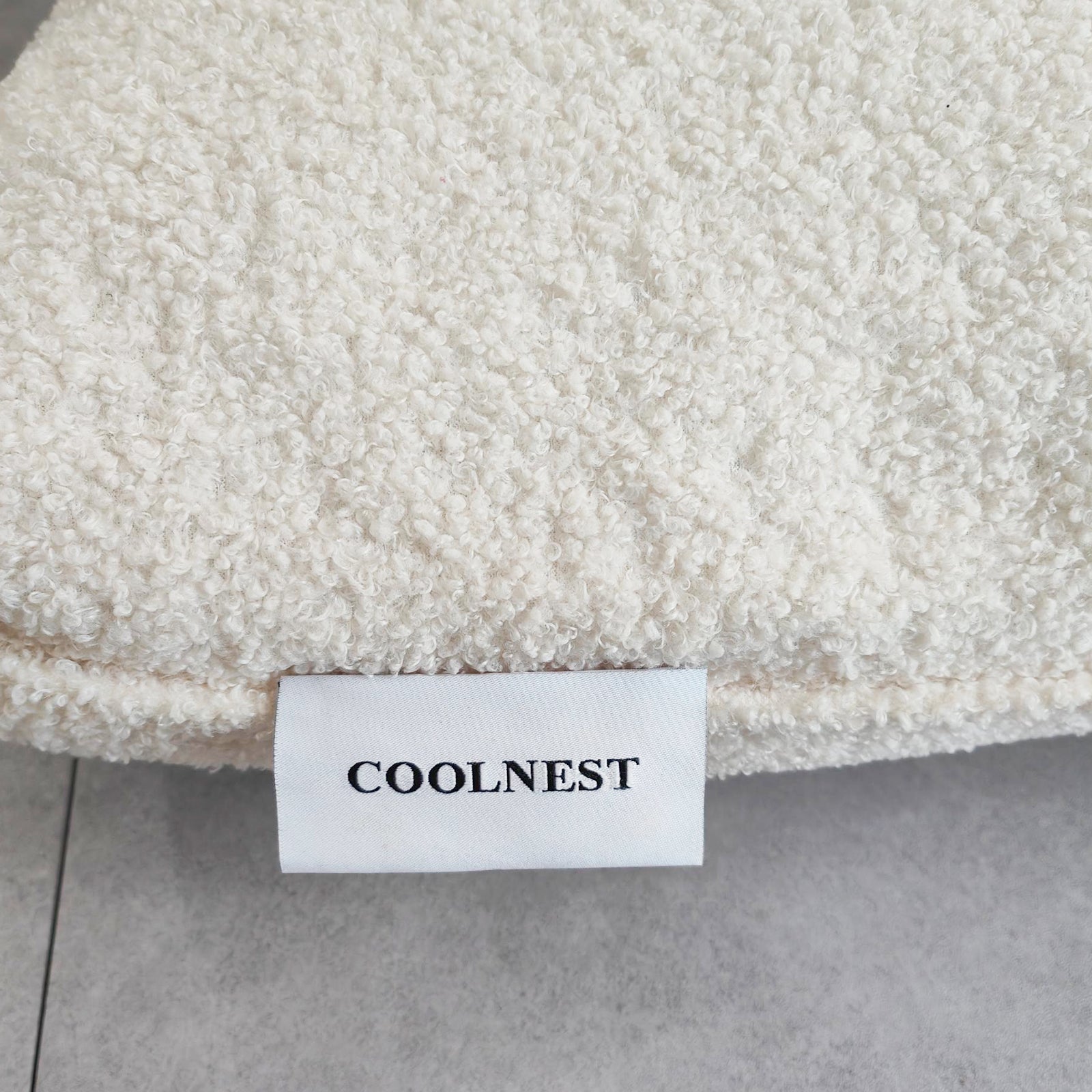 COOLNEST Soft and cozy pillow